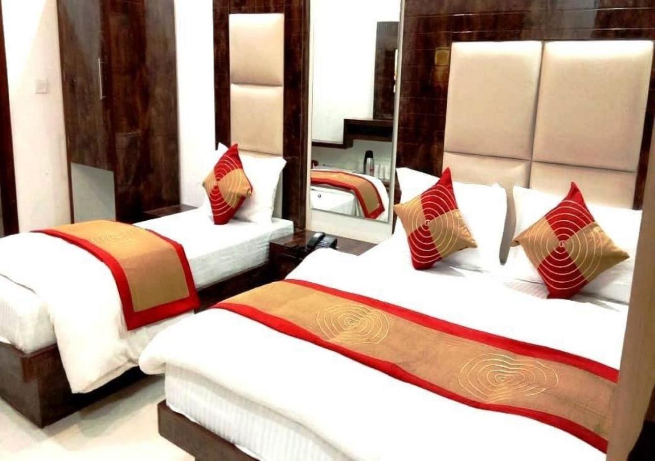 Family Spot Hotell New Delhi Eksteriør bilde