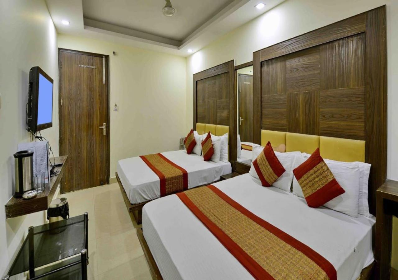 Family Spot Hotell New Delhi Eksteriør bilde